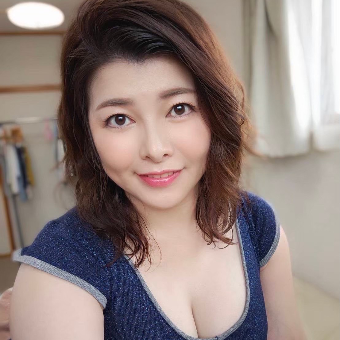 
岡江凛 （おかえりん）